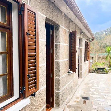 Casinha Ponte Nova Villa Moncao Exterior photo